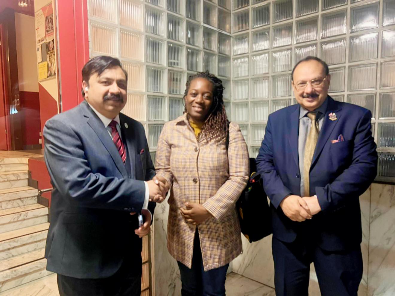 Engaging Discussions on Strengthening Trade and Investment Ties